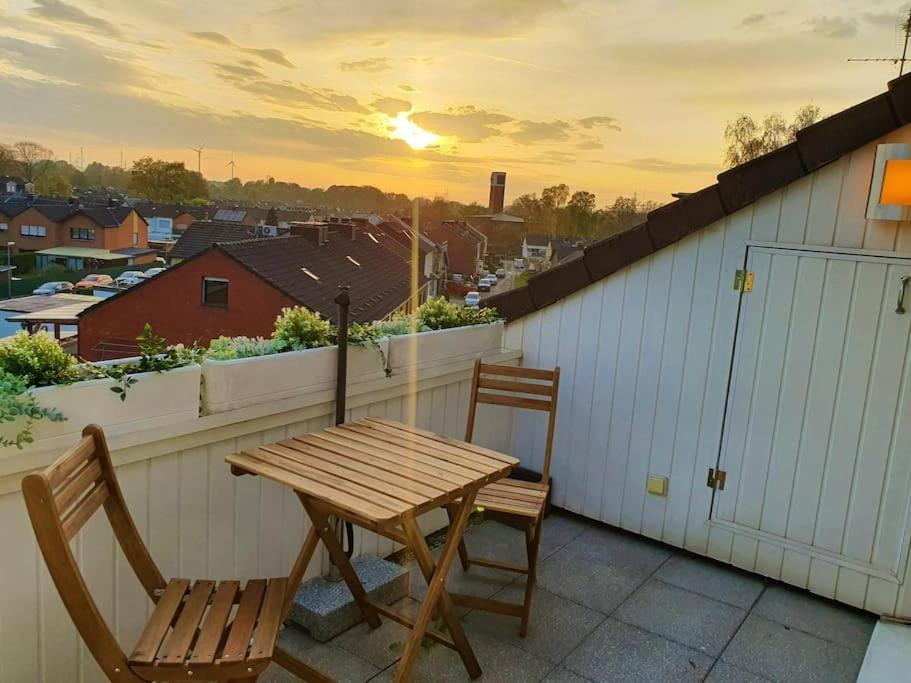 Modernes Und Ruhiges Appartement Mit Loggia Marl Exterior foto