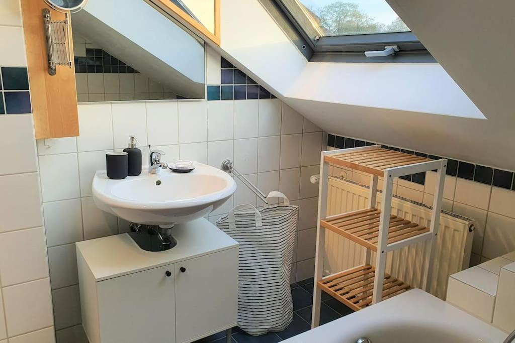 Modernes Und Ruhiges Appartement Mit Loggia Marl Exterior foto